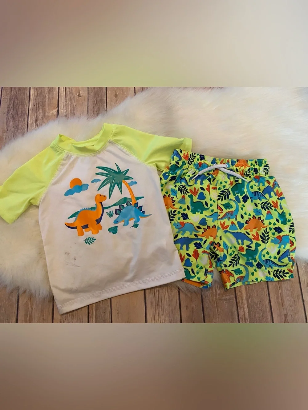 Boy’s 3T Children’s Place Dinosaur Swim Set Rash Guard Swim Trunks NEON